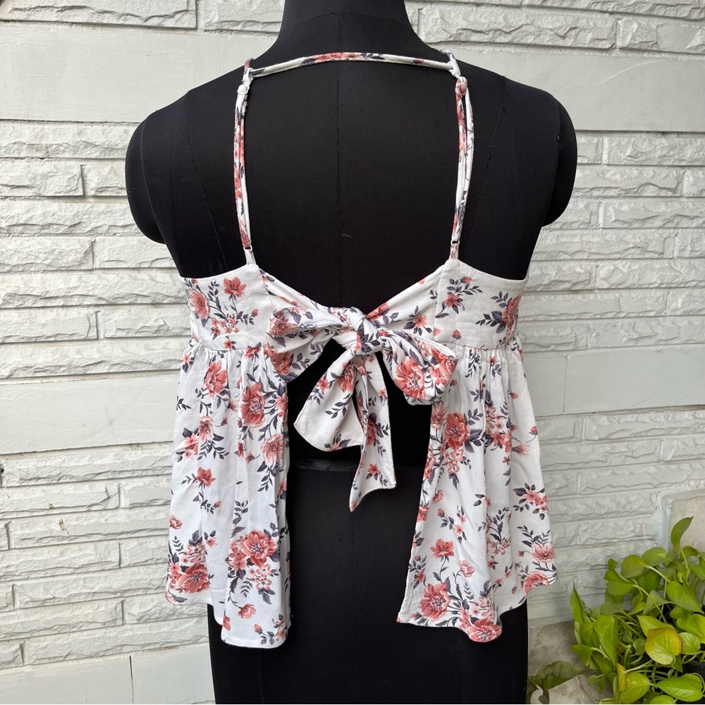 SOLD ❌ Floral Tie Up Top - Picture 1 of 7